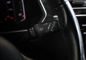 Подержанный автомобиль Volkswagen Tiguan 2019 года (14 фото)