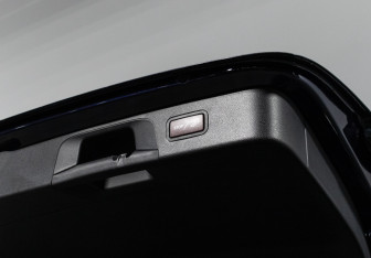 Подержанный автомобиль Mercedes-Benz GLC Coupe 2017 года (19 фото)