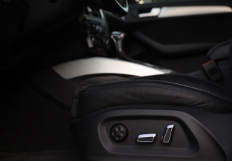 Подержанный автомобиль Audi Q5 2015 года (21 фото)