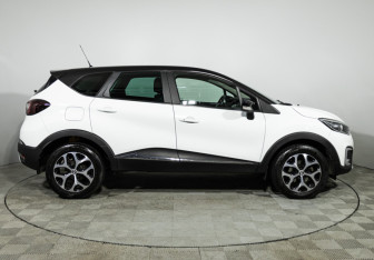 Подержанный автомобиль Renault Kaptur 2016 года (4 фото)