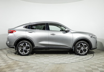 Подержанный автомобиль Haval F7x 2022 года (4 фото)