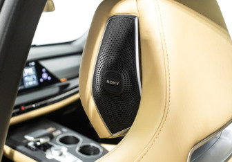 Подержанный автомобиль Changan UNI-K 2023 года (16 фото)