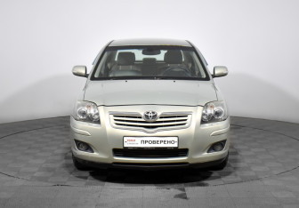 Подержанный автомобиль Toyota Avensis Sedan 2007 года (2 фото)