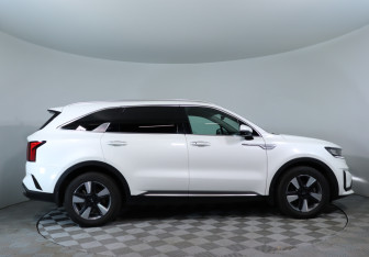 Подержанный автомобиль Kia Sorento 2020 года (4 фото)