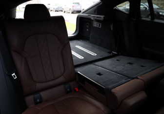 Подержанный автомобиль BMW X6 2020 года (27 фото)