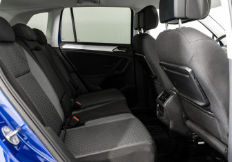 Подержанный автомобиль Volkswagen Tiguan 2020 года (18 фото)