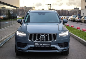 Подержанный автомобиль Volvo XC90 2019 года (3 фото)