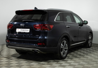 Подержанный автомобиль Kia Sorento 2018 года (5 фото)