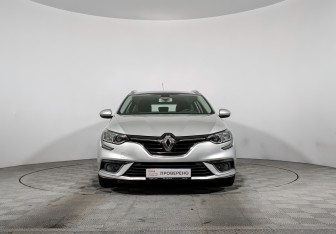 Подержанный автомобиль Renault Megane Wagon 2016 года (2 фото)