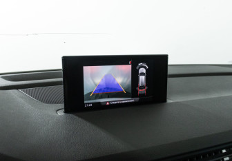 Подержанный автомобиль Audi Q7 2018 года (15 фото)