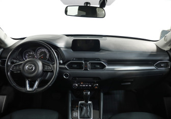Подержанный автомобиль Mazda CX-5 2018 года (9 фото)