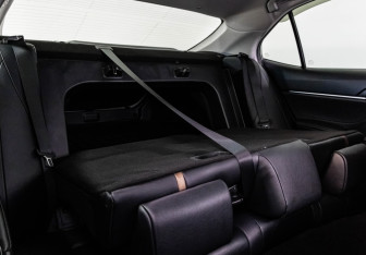 Подержанный автомобиль Toyota Camry Sedan 2019 года (30 фото)