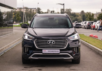 Подержанный автомобиль Hyundai Santa Fe 2018 года (4 фото)
