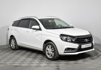 Подержанный автомобиль LADA (ВАЗ) Vesta Wagon 2017 года (3 фото)