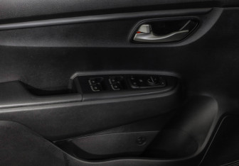 Подержанный автомобиль Kia Rio Sedan 2020 года (20 фото)