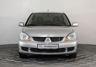 Подержанный автомобиль Mitsubishi Lancer Sedan 2006 года (2 фото)