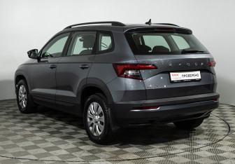 Подержанный автомобиль Skoda Karoq 2020 года (7 фото)