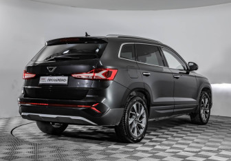 Подержанный автомобиль Jetta VS7 2023 года (5 фото)