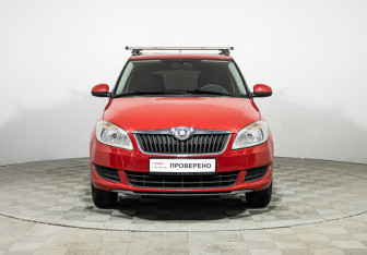 Подержанный автомобиль Skoda Fabia Wagon 2014 года (2 фото)