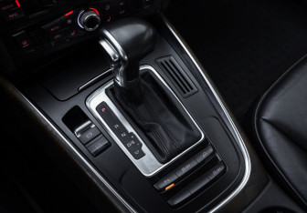 Подержанный автомобиль Audi Q5 2013 года (19 фото)