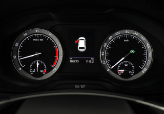 Подержанный автомобиль Skoda Karoq 2020 года (20 фото)