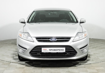 Подержанный автомобиль Ford Mondeo Sedan 2011 года (2 фото)