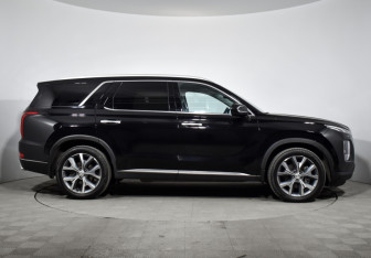 Подержанный автомобиль Hyundai Palisade 2019 года (4 фото)