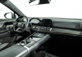 Подержанный автомобиль Jaecoo J8 2024 года (9 фото)