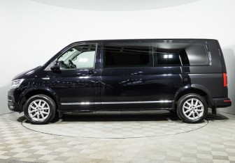 Подержанный автомобиль Volkswagen Caravelle 2019 года (8 фото)