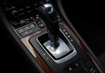 Подержанный автомобиль Porsche Cayman 2018 года (82 фото)