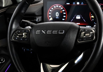 Подержанный автомобиль Exeed TXL 2023 года (13 фото)