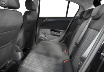 Подержанный автомобиль Opel Corsa 2008 года (11 фото)