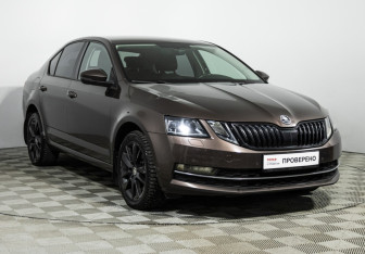 Подержанный автомобиль Skoda Octavia Liftback 2017 года (3 фото)