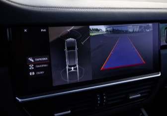 Подержанный автомобиль Porsche Cayenne 2018 года (24 фото)