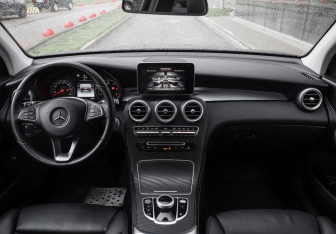 Подержанный автомобиль Mercedes-Benz GLC Coupe 2018 года (13 фото)