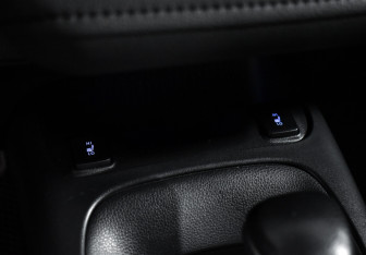 Подержанный автомобиль Toyota Corolla Sedan 2019 года (20 фото)