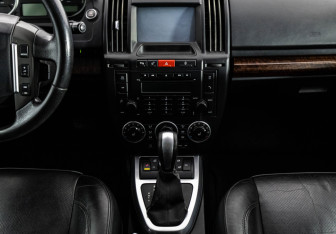 Подержанный автомобиль Land Rover Freelander 2008 года (13 фото)