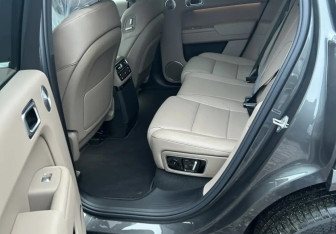 Новый LiXiang L7 2025 (2 фото)