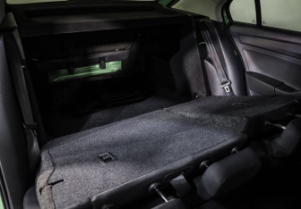 Подержанный автомобиль Skoda Rapid Liftback 2018 года (20 фото)