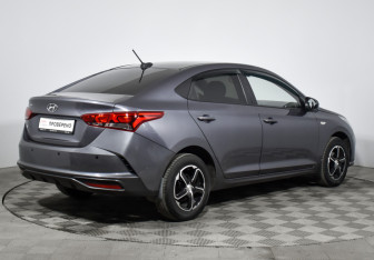 Подержанный автомобиль Hyundai Solaris Sedan 2021 года (5 фото)