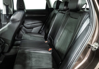 Подержанный автомобиль Skoda Karoq 2020 года (10 фото)