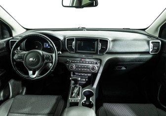Подержанный автомобиль Kia Sportage 2018 года (13 фото)