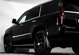 Подержанный автомобиль Cadillac Escalade Suv 2015 года (9 фото)