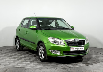 Подержанный автомобиль Skoda Fabia Hatchback 2012 года (3 фото)