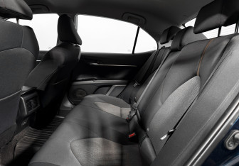 Подержанный автомобиль Toyota Camry Sedan 2019 года (12 фото)