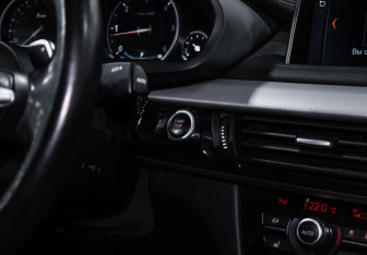 Подержанный автомобиль BMW X6 2017 года (29 фото)