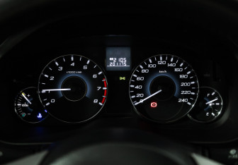 Подержанный автомобиль Subaru Outback Wagon 2011 года (12 фото)