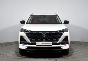Подержанный автомобиль Changan UNI-S 2024 года (2 фото)