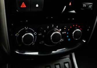 Подержанный автомобиль Nissan Terrano 2018 года (12 фото)