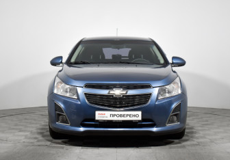 Подержанный автомобиль Chevrolet Cruze Hatchback 2013 года (2 фото)